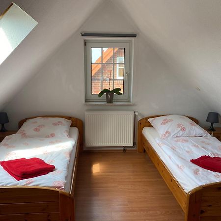 Ferienhaus Hooksiel Mit Sauna Und Kamin Schillig Esterno foto